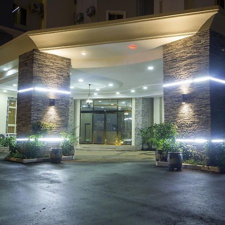 فندق أبوجافي  فندق رينو المظهر الخارجي الصورة